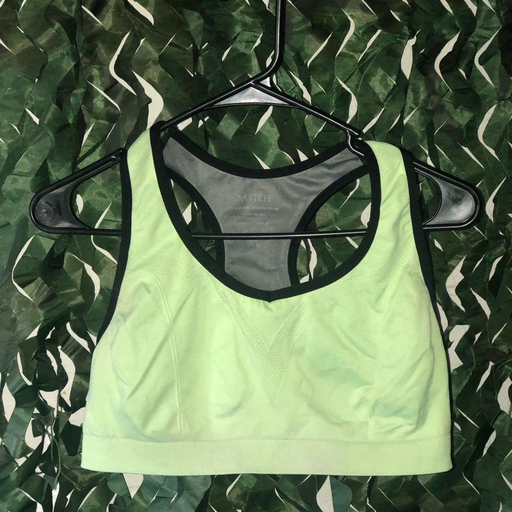 Match Green Sports Bra Moisture-Wicking Racerback